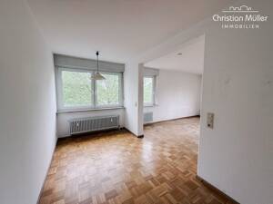 Attraktive Lage, großes Potenzial: Renovierungsbedürftige 2-Zimmer-Wohnung in Freiburg-Betzenhausen – 79114 Freiburg im Breisgau – Vorschaubild 6