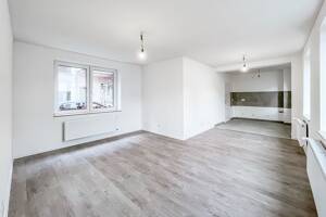 2 Zimmer - frisch renoviert - zentrale Lage - Hinterhaus – 44787 Bochum – Vorschaubild 2