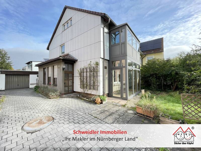 Für Eigennutzer und Anleger: Doppelhaushälfte mit 2 Whg. & Garage in der Nürnberger-Kettelersiedlung – Nürnberg – Bild 1 von 9