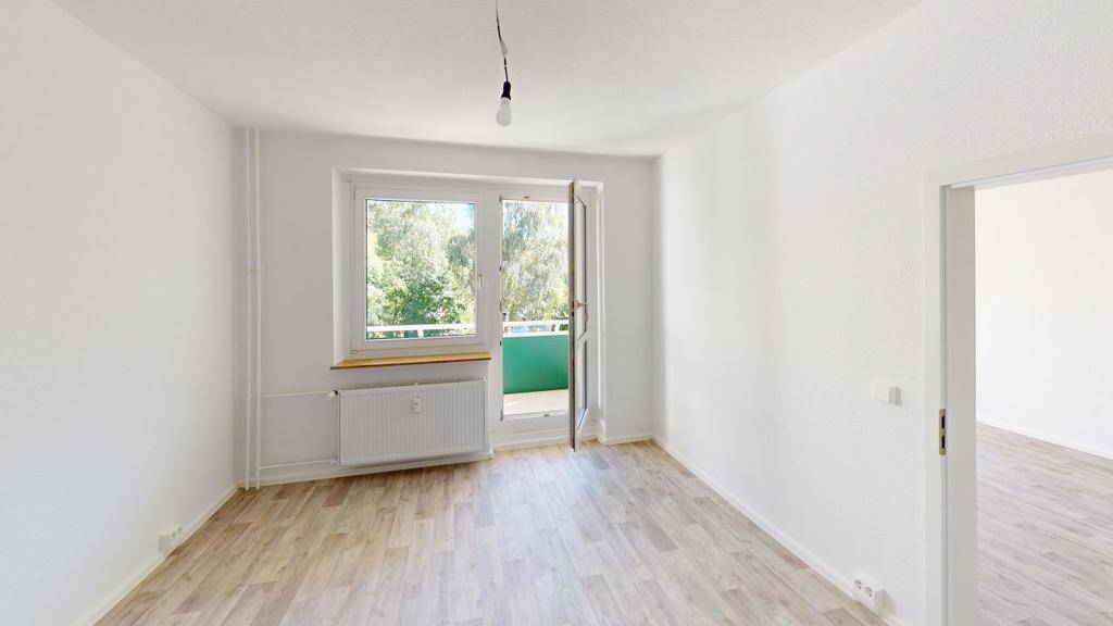 2-Raum-Balkonwohnung in attraktiver Wohnlage – Chemnitz – Vorschaubild 2