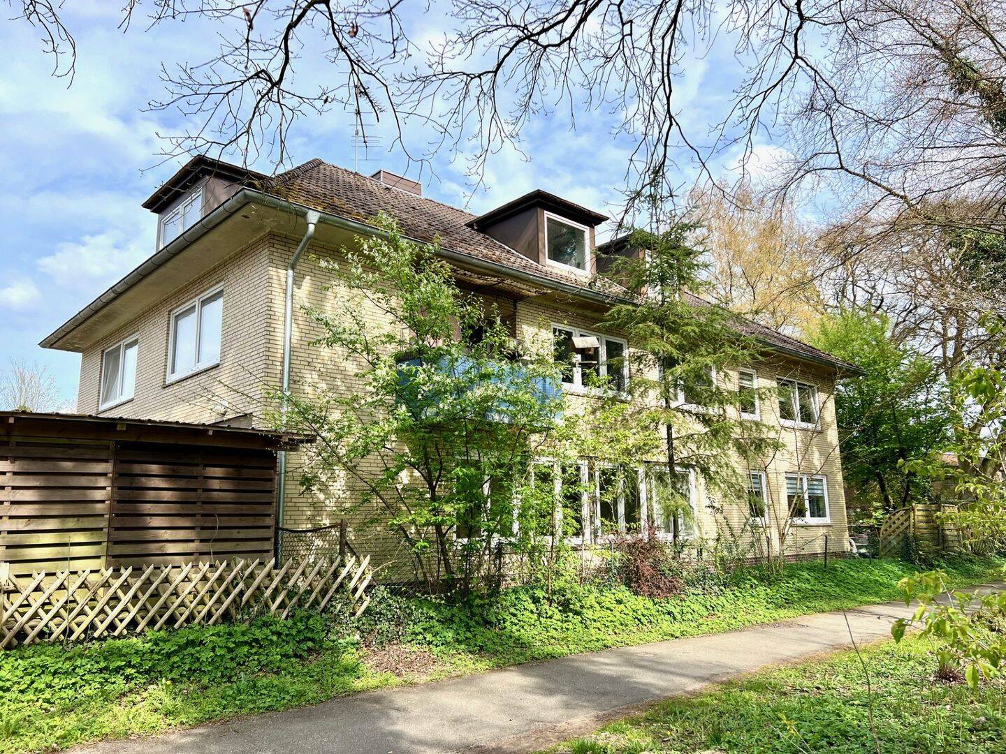 7-Familienhaus mit ca. 1.212 qm großem Grundstück in Lütjensee zu verkaufen – Lütjensee – Vorschaubild 4