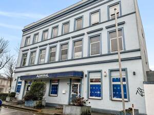 Kapitalanlage mit Potenzial: 17 Wohnungen + Gewerbeeinheit im Paket