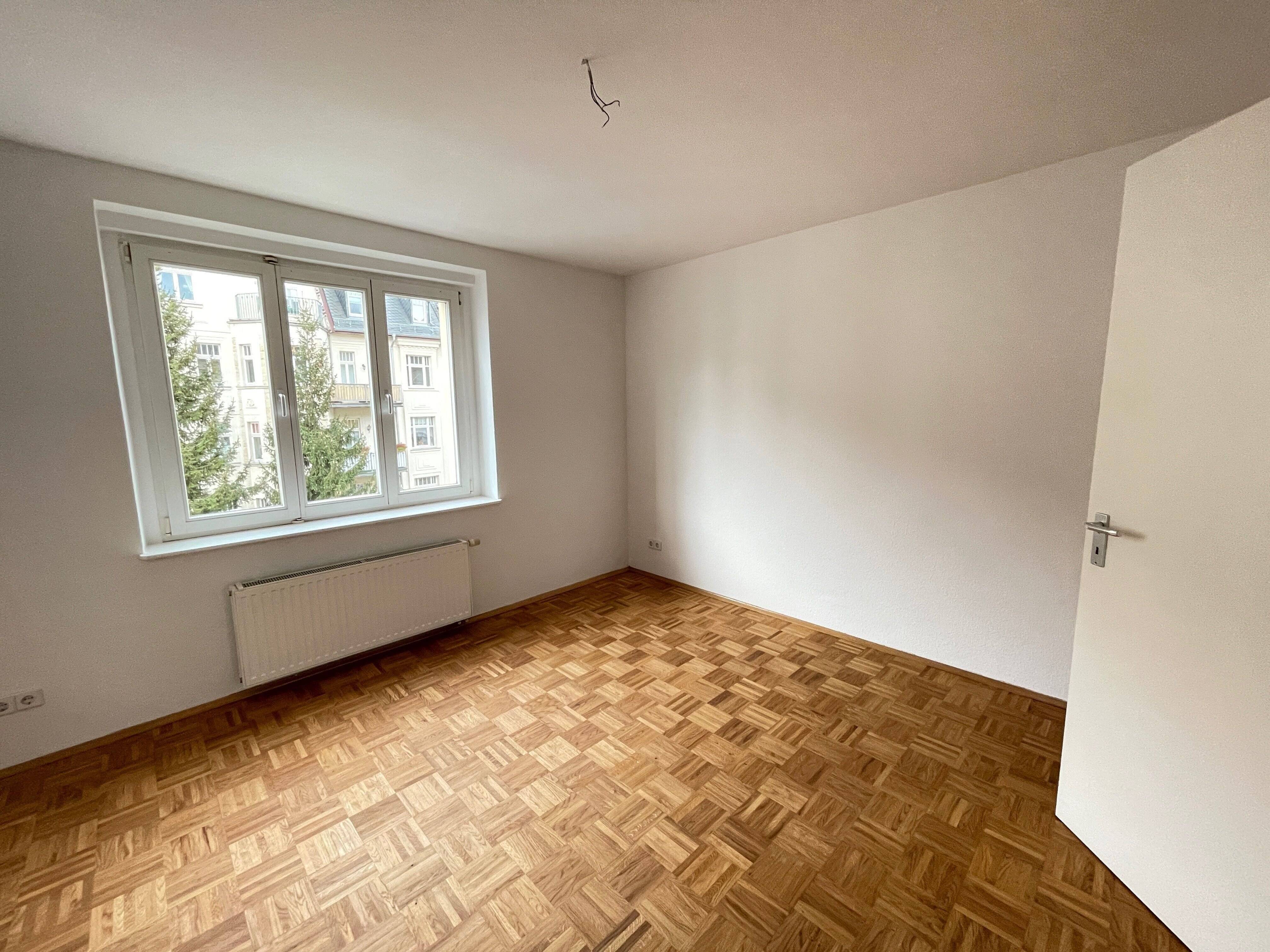 Wunderschöne Wohnung mit Parkett sucht neuen Mieter!!! – Chemnitz – Vorschaubild 5