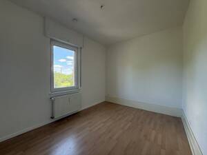 Mitten in Schwanheim - 3-Familienhaus zum vermieten oder selbst bewohnen – 60529 Frankfurt am Main – Vorschaubild 3