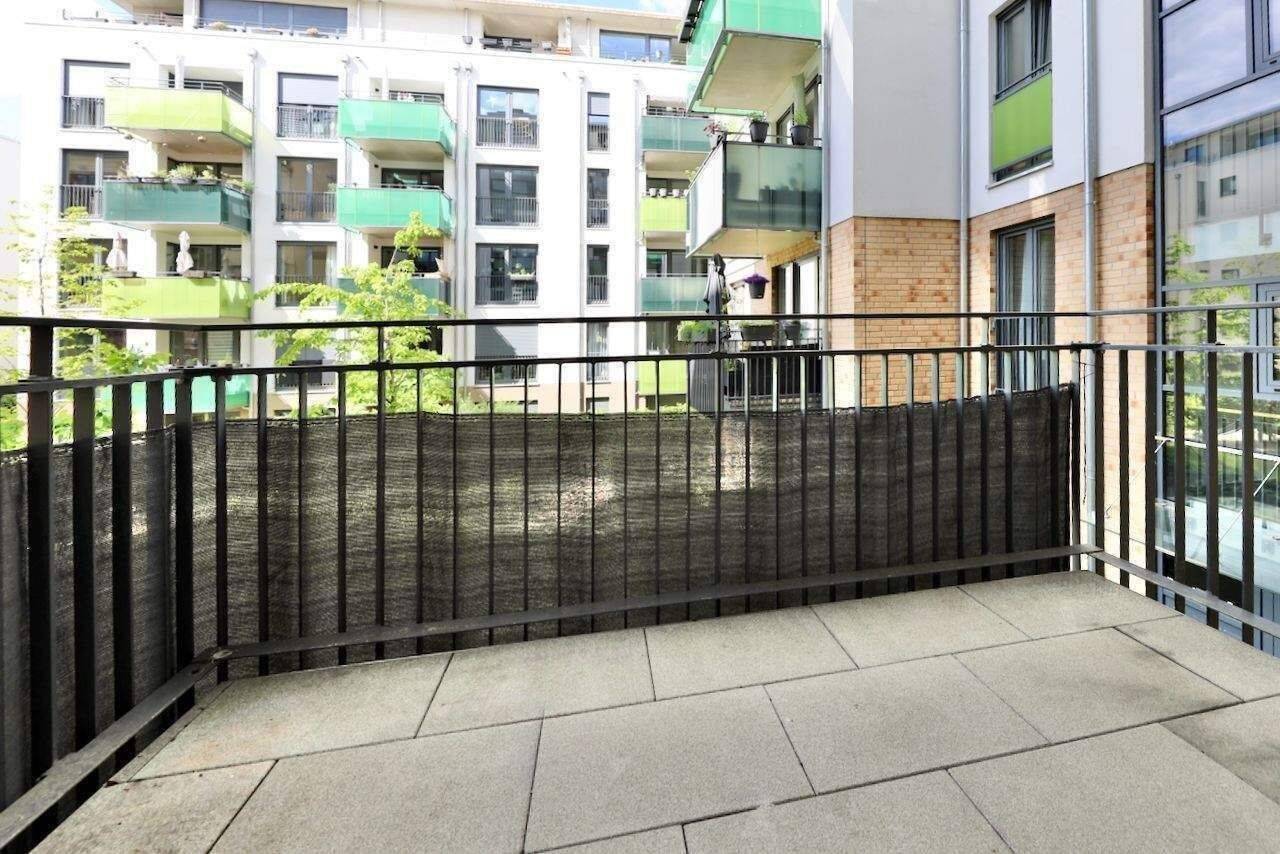 HOCHWERTIGE EINBAUKÜCHE, PARKETTBODEN & FUSSBODENHEIZUNG - 2 BALKONE - AUFZUG & TG-STELLPLATZ – Berlin – Vorschaubild 5