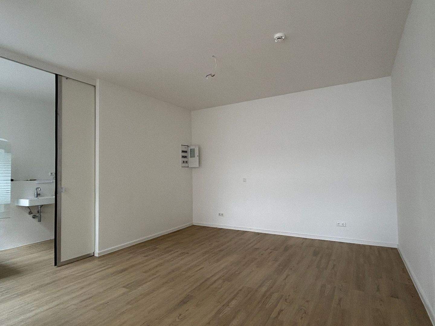 Helles und geräumiges Apartment mit Terrasse in Wuppertal – Wuppertal – Vorschaubild 5