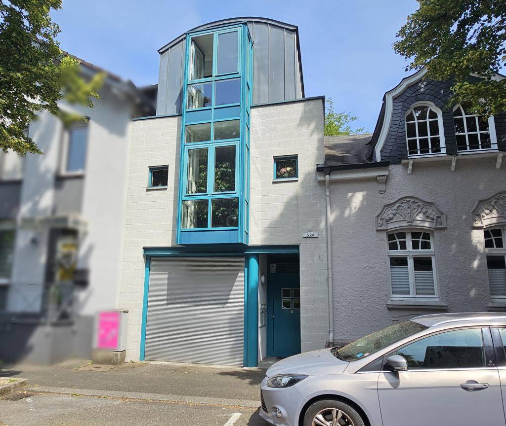 Moderne Architektur trifft auf charmante Baukunst – Häuserensemble aus 2 Einfamilienhäuser, Einliegerwohnung + Fabrikgebäude – Solingen – Vorschaubild 2