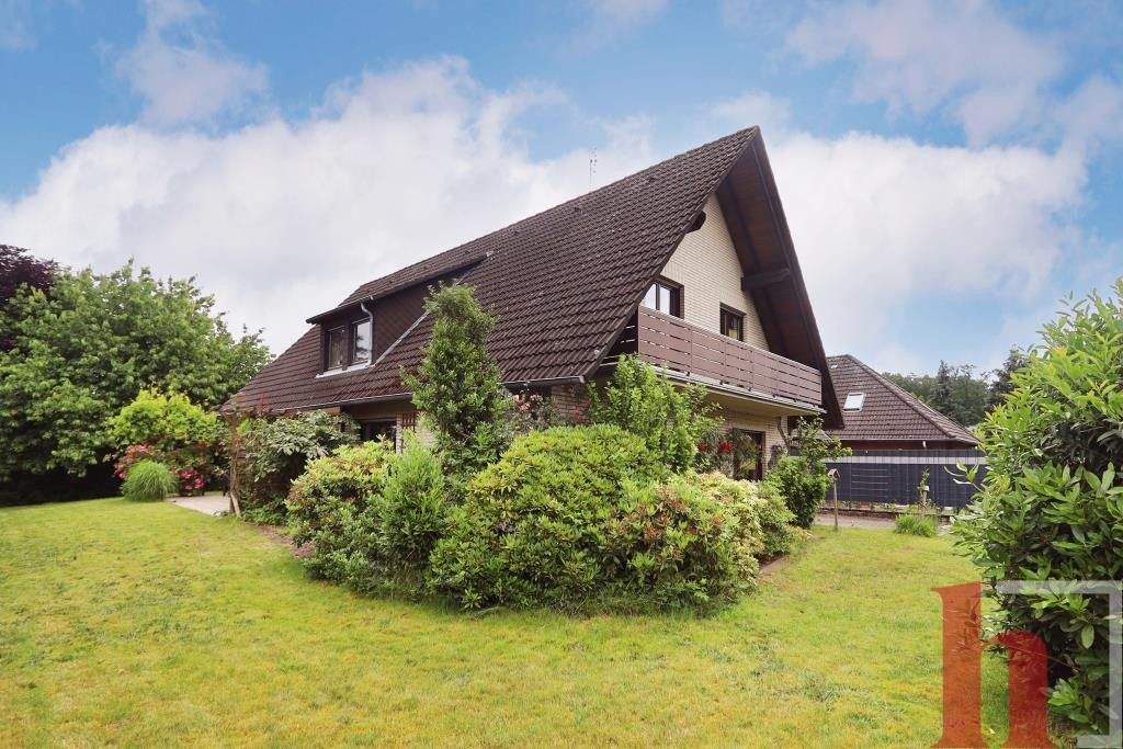 Viel Raum zum Leben - großes Wohnhaus mit Garage in Lohne (Wichel) – Lohne – Bild 1 von 9