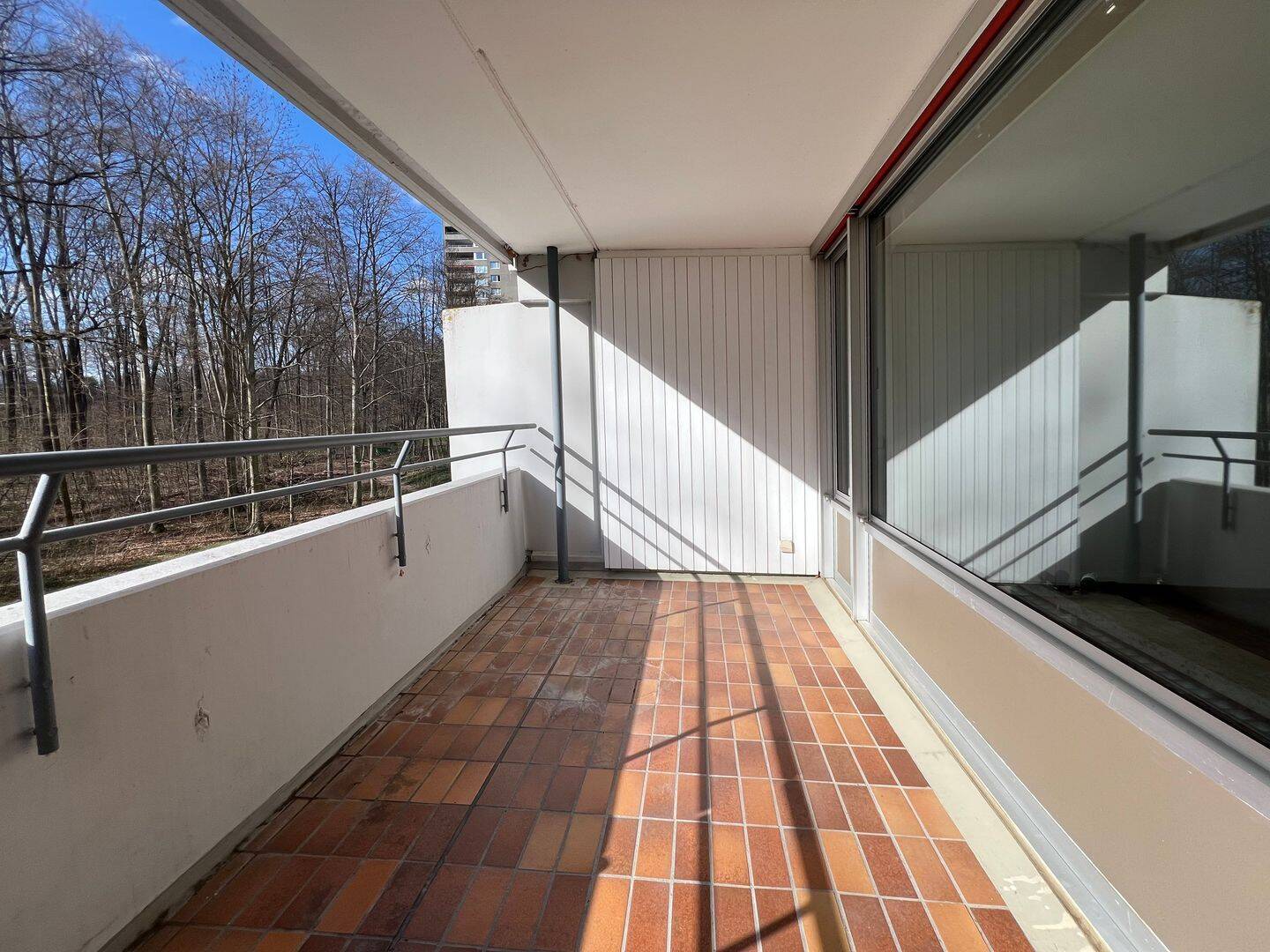 S-Asemwald: 3,5-Zimmer-Wohnung mit altersgerechter Dusche – Stuttgart – Vorschaubild 3