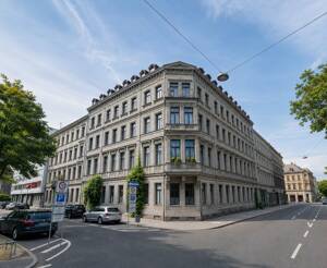 Moderne 4-Zimmer-Dachgeschosswohnung unter Denkmalschutz in Top-Lage der Fürther Innenstadt