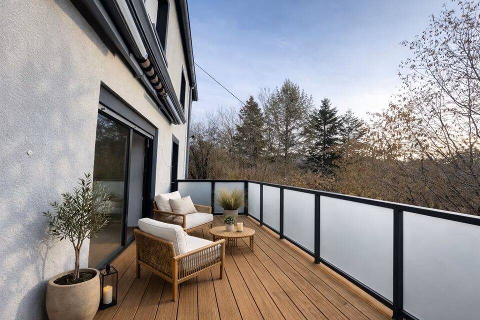 Saniertes Einfamilienhaus mit eigenem Waldgrundstück, viel Privatsphäre & Naturblick in Lemberg – Lemberg – Bild 1 von 9