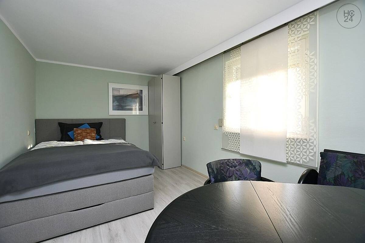 Voll möblierte Pendler- Einliegerwohnung in Stuttgart Bad Cannstatt – 70378 Stuttgart – Bild 1 von 9