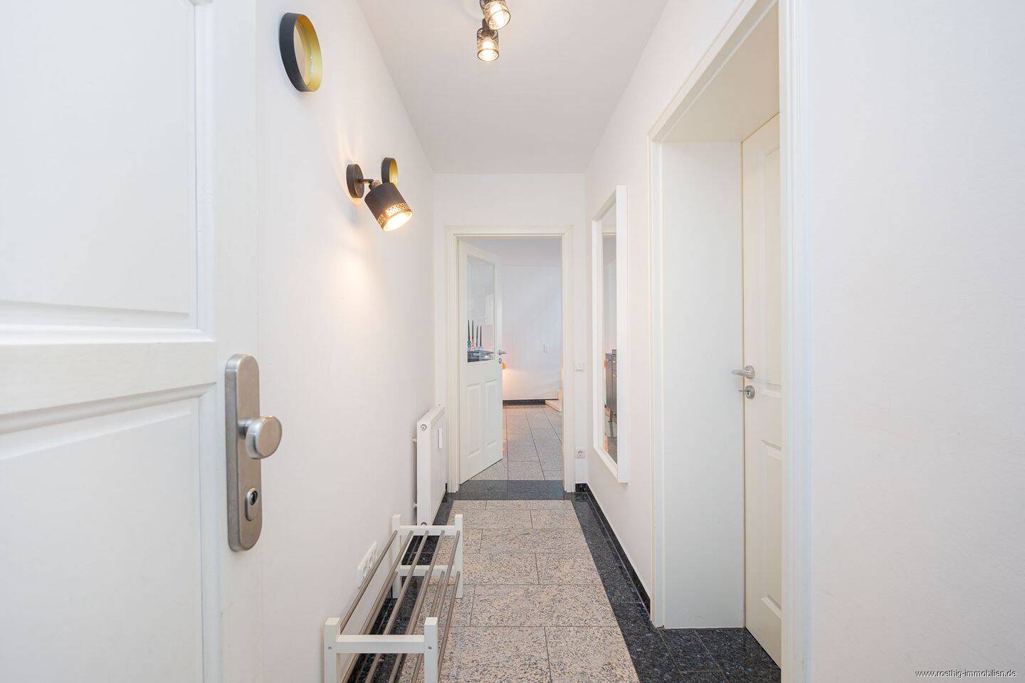 Jugendstiljuwel in Bestlage Maxvorstadt: 4-Zi.-Maisonettewhg. (RGB im DG) mit Balkon & Dachterrasse. – München – Vorschaubild 7