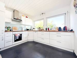 Maisonette-Wohnung mit Südbalkon, 109 m², Homeoffice-Bereich & Carport in Erlangen-Büchenbach – 91056 Erlangen – Vorschaubild 2