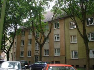 ** Modernisierte 2-Zi-Wohnung mit großzügigem Grundriss in beliebter Lage von Essen-Holsterhasen ** – 45147 Essen – Vorschaubild 2