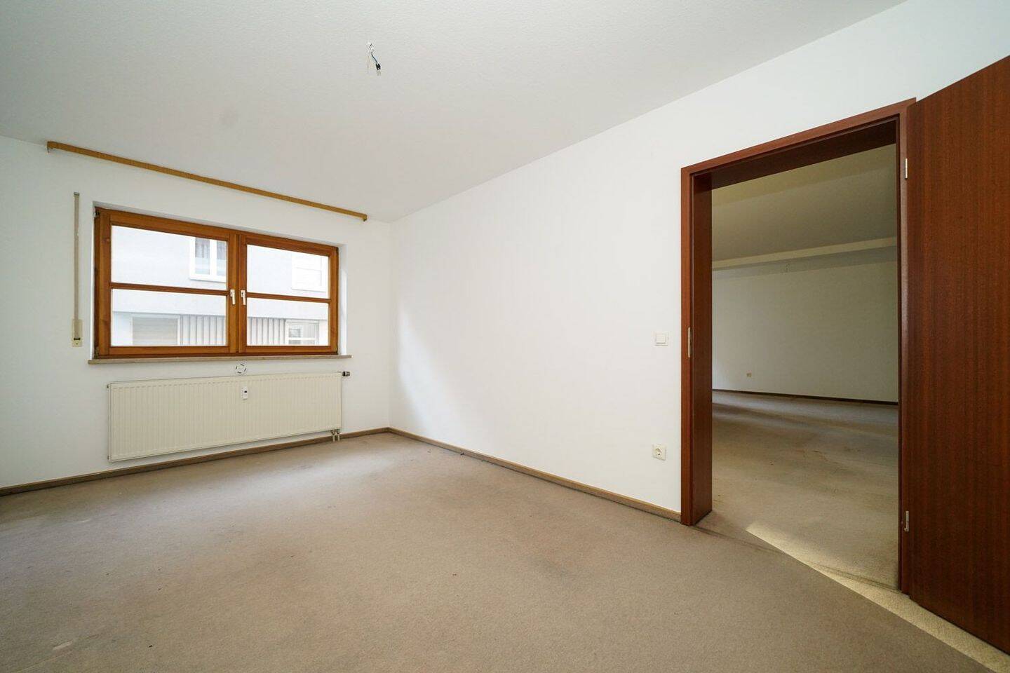 Knapp 40 m² Wohnbereich - 12 Min. ins Zentrum – Nürnberg – Vorschaubild 7