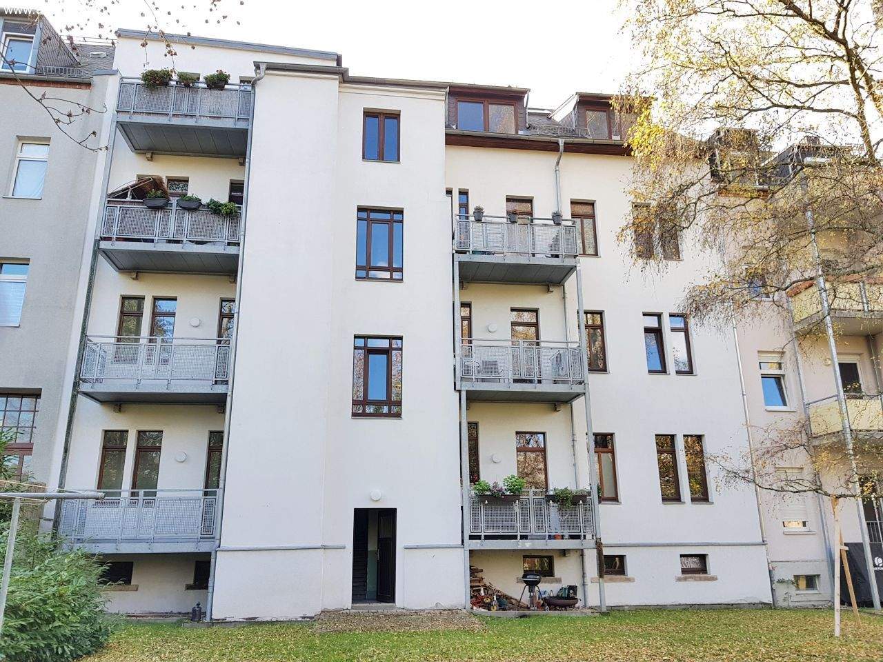 Freundliche 2-Zimmer-Wohnung mit Balkon in einem sanierten Gründerzeithaus im Stadtteil Gablenz – Chemnitz – Vorschaubild 2