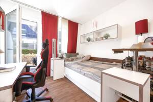 Vollmöbliertes 1-Zimmer-Apartment mit Südterrasse – 80807 München – Vorschaubild 3