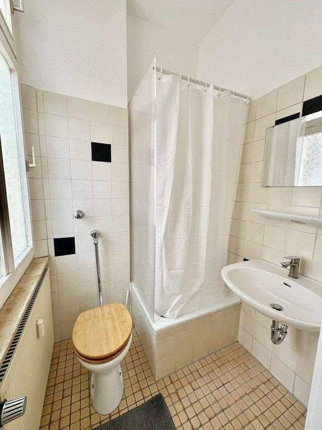 N-Rosenau - Charmante Jugendstil-Altbauwohnung in begehrter Lage – mit Wohnküche – Nürnberg – Vorschaubild 7