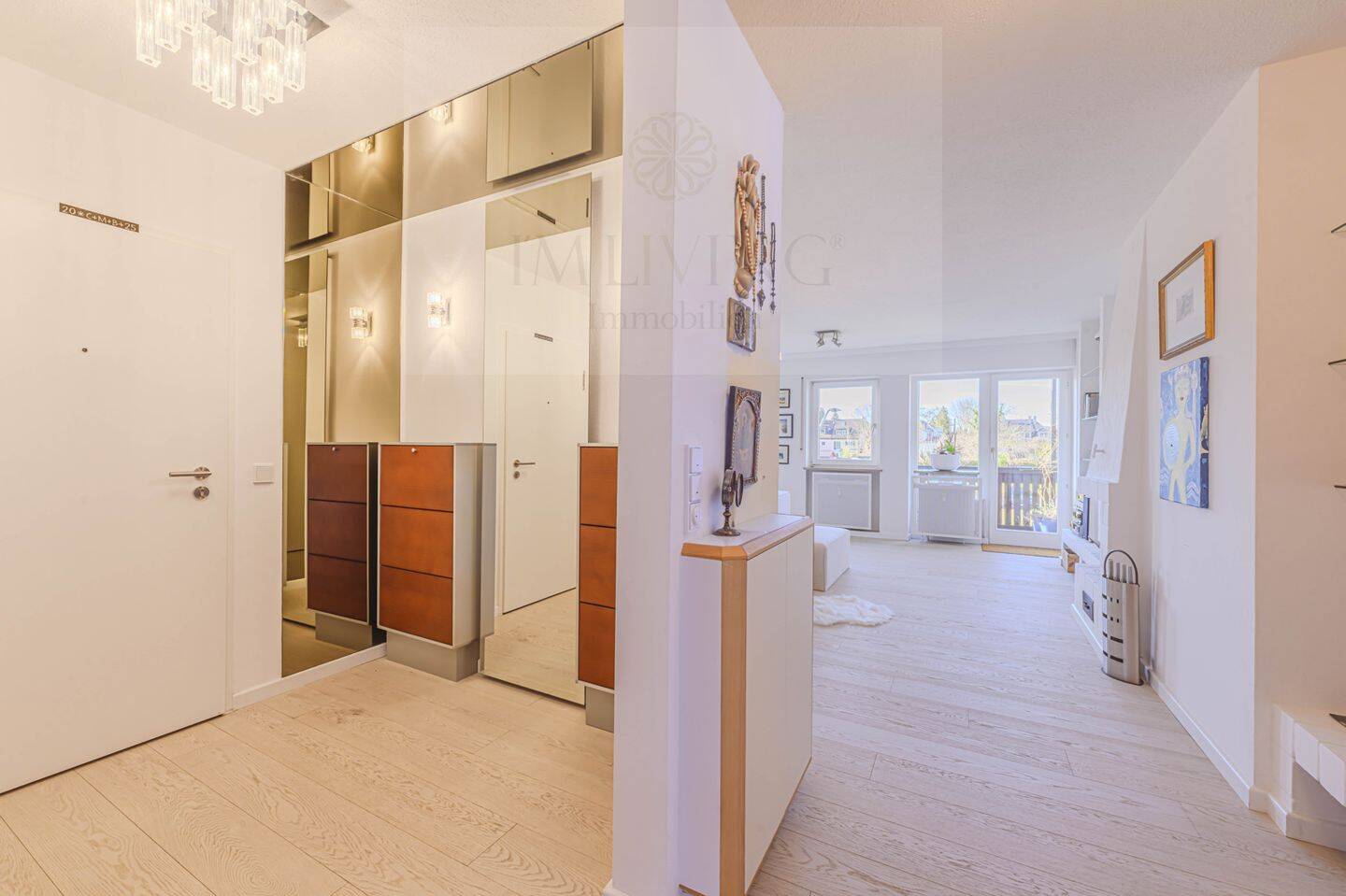 IHR RÜCKZUGSORT IM WESTPARK - STILVOLLE LUXUSWOHNUNG MIT KAMIN & WELLNESSBAD – München – Vorschaubild 3