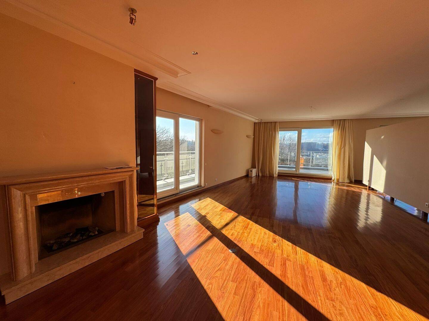 Luxuriöses Penthouse mit traumhaftem Blick in SB-Rotenbühl! – Saarbrücken – Vorschaubild 2