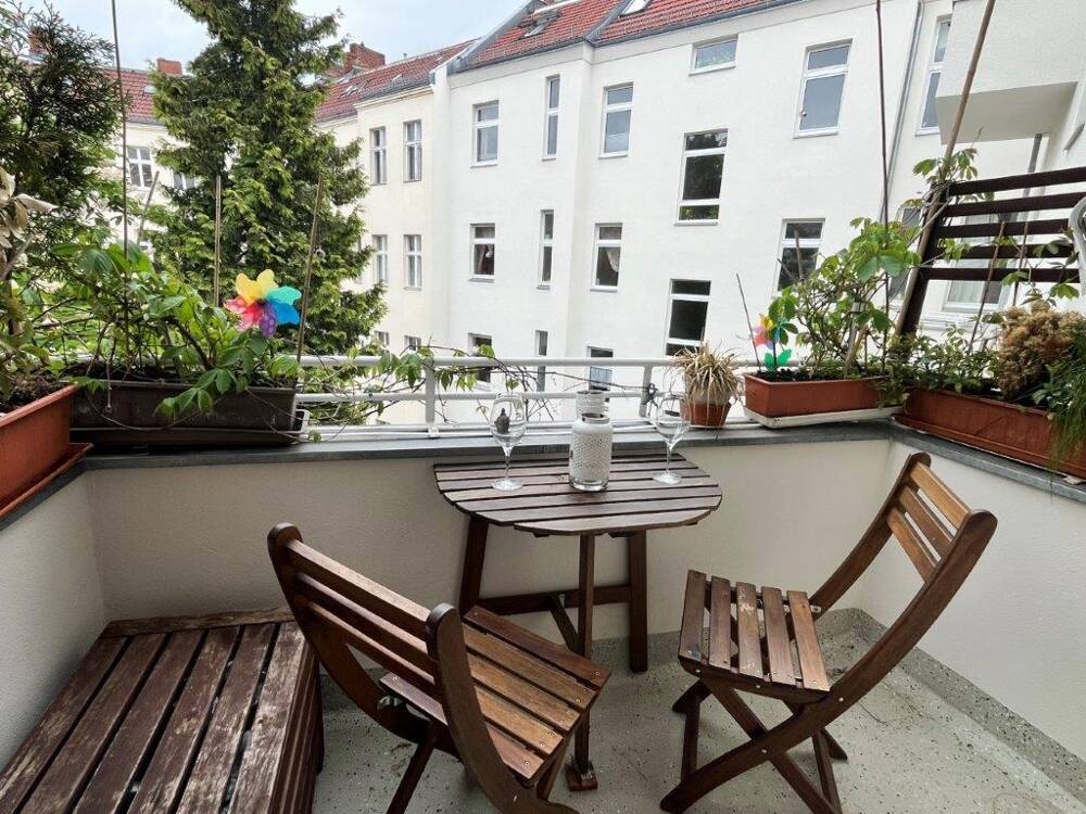 hell und ruhig im Gartenhaus