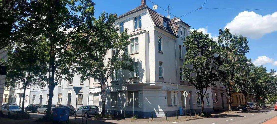 MFH mit 11 Einheiten in Leverkusen Opladen mit möglicher Ausbaureserve - 3,35% AFA Top Zustand! – Leverkusen – Bild 1 von 6