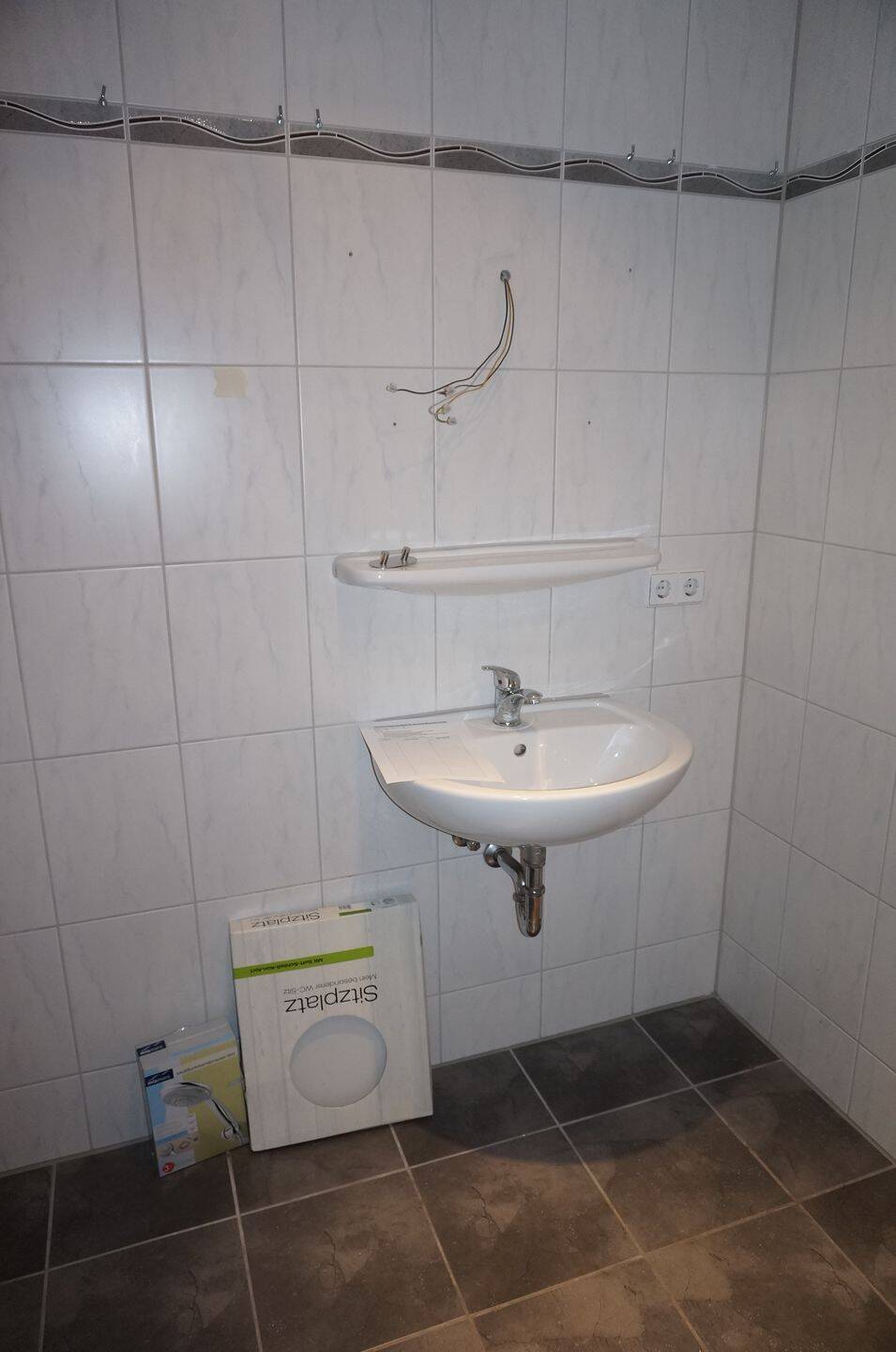 INKL. Einbauküche - Balkon - Bad mit Fenster - frei ab 1.10.16 – Chemnitz – Vorschaubild 7