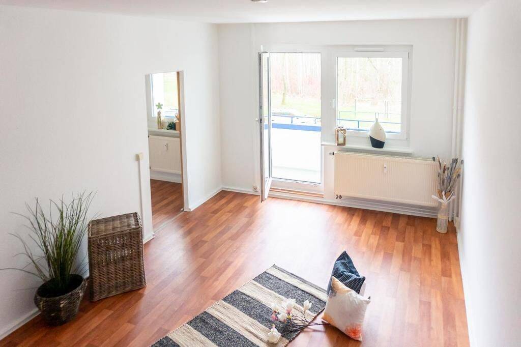 Bezugsfertige 1-Raum-Wohnung mit Balkon