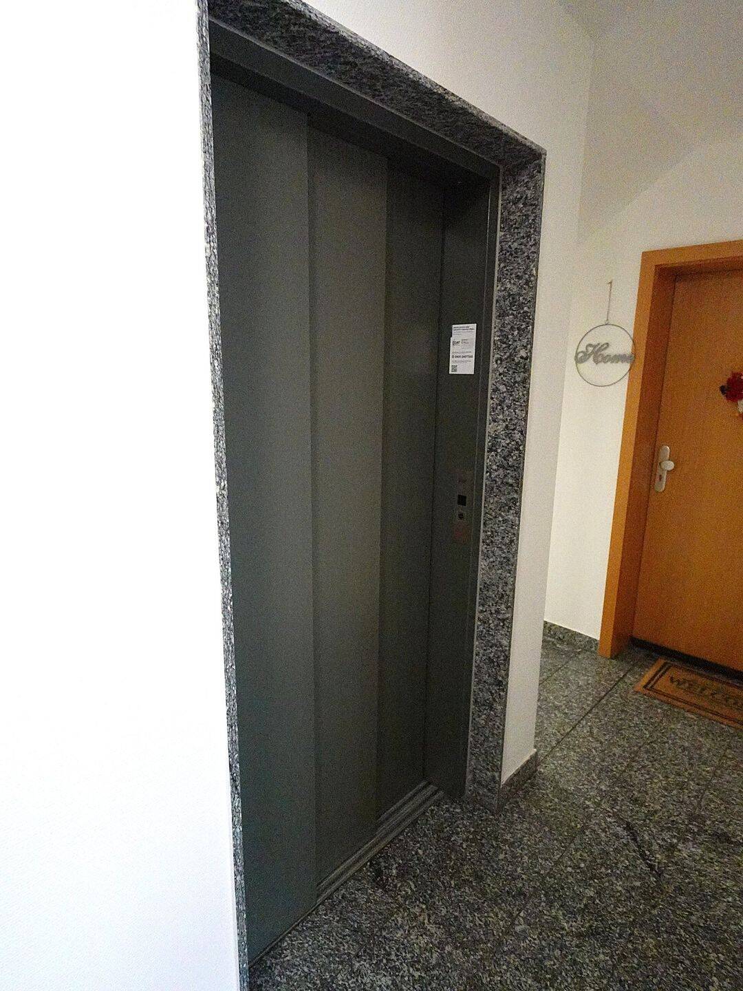BAUJAHR 2000 - ZENTRAL IN RONSDORF - DREI ZIMMER WOHNUNG MIT BALKON - GUT VERMIETET – Wuppertal – Vorschaubild 3
