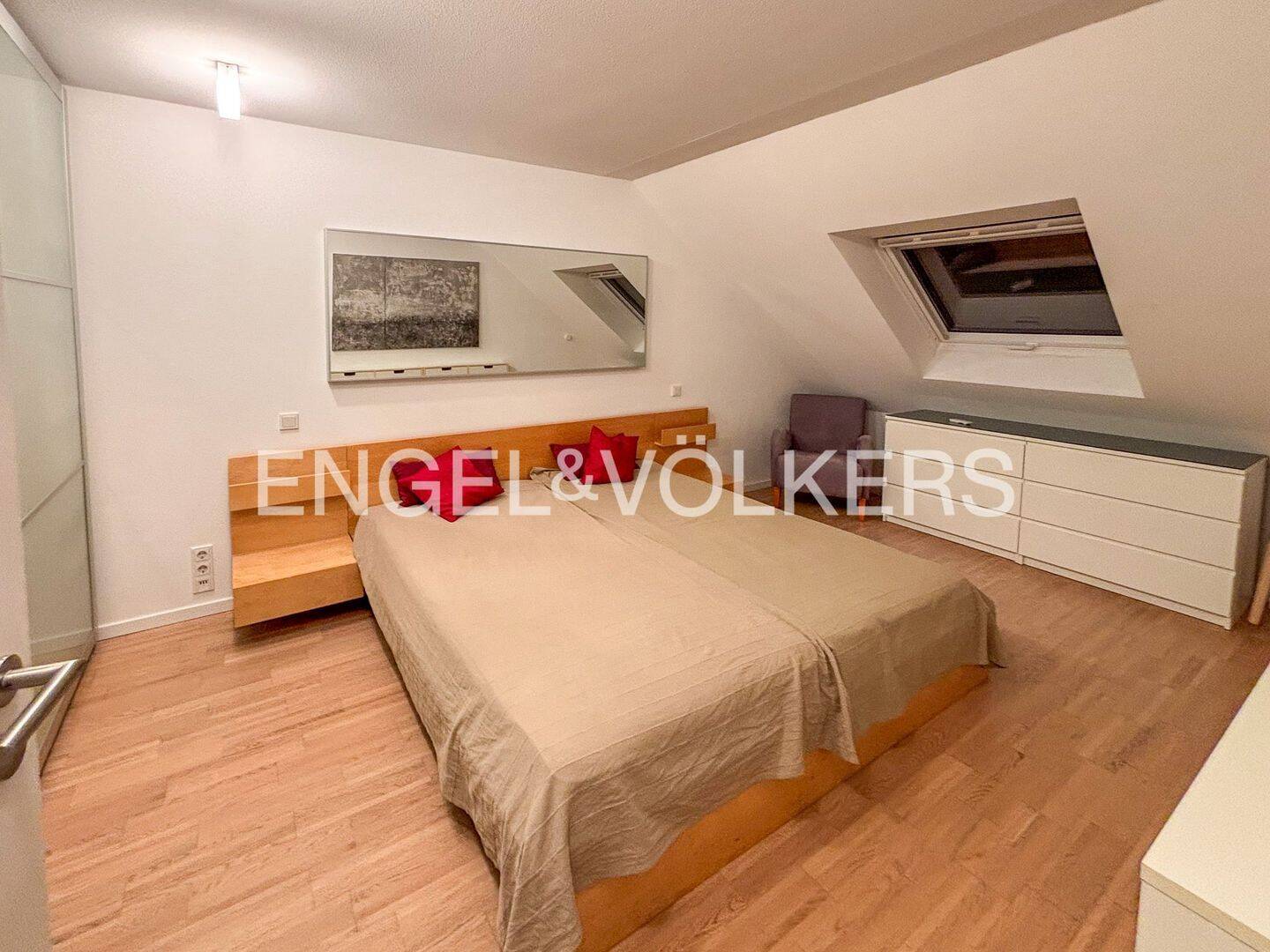 Stilvolle 4-Zimmer-Maisonette mit Balkon, Aufzug und TG-Stellplatz in Toplage von Mainz-Bretzenheim – Mainz – Vorschaubild 4