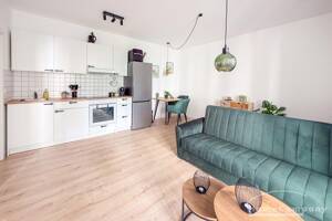 26710 HomeCompany Dresden Möbliert/Furnished 2-Zimmer Apartment / Terrassenwohnung in Dresden-Neustadt max. 2 Personen – 1099 Dresden – Vorschaubild 2