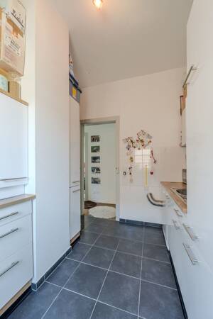 Altbaucharme trifft Werthaltigkeit - 3-Zimmer-Wohnung in zentraler Lage – 70435 Stuttgart – Vorschaubild 9
