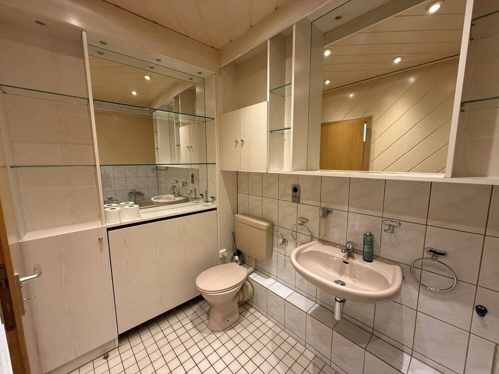 Bezugsfreie Eigentumswohnung mit Weitblick zwischen Essen-Kray und Leithe ca. 81m² im 4.OG – Essen – Vorschaubild 7