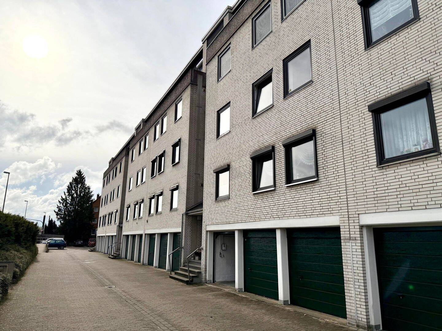 Großzügiges Wohnen mit 24 m² Südterrasse