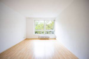 2-Zimmer Wohnung || Barrierefrei || Bezugsfrei || Überdachter Westbalkon – 50825 Köln – Vorschaubild 2