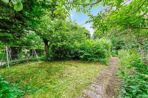 Ihr neues Familienprojekt: EFH mit Potenzial und großem Garten – 22047 Hamburg – Vorschaubild 9