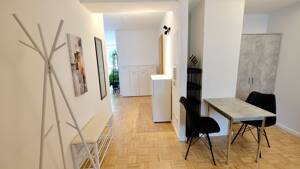 * Wunderschöne 2-Zi-Wohnung mit Balkon * Top möbliert * Nähe Marienplatz * – 70199 Stuttgart – Vorschaubild 8