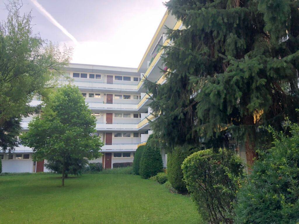Voll-möbellierte 3 Zimmer, 73qm Wohnung mit EBK und Balkon – Erlangen – Vorschaubild 6