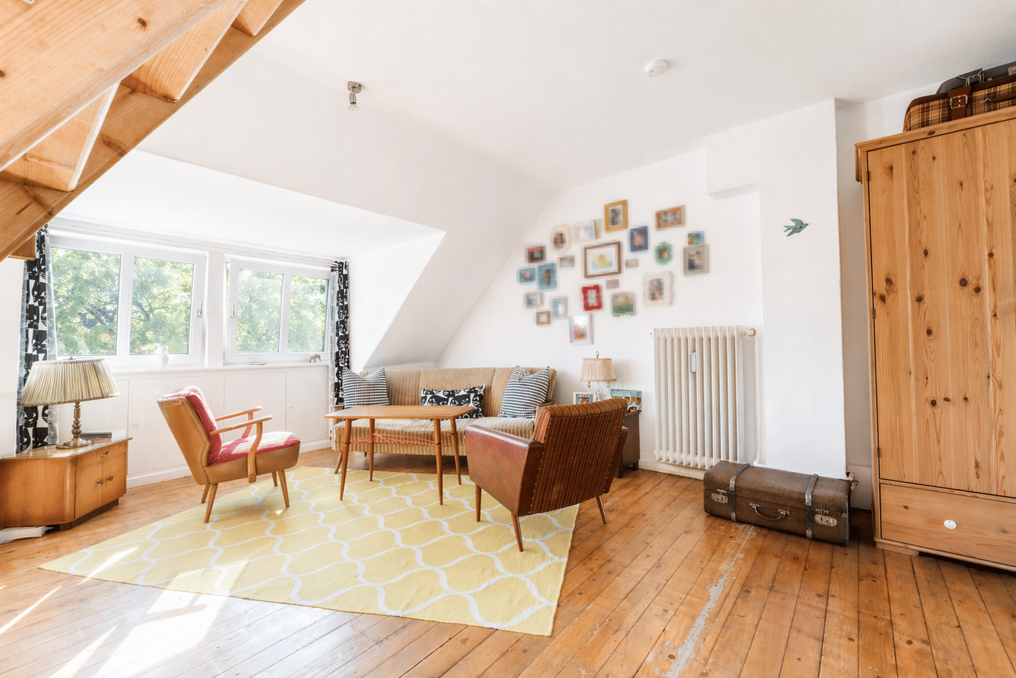 Dachgeschosswohnung in umfangreich modernisiertem 3-Parteienhaus mit Altbauflair – Bremen – Vorschaubild 2