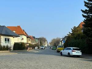 Erwerbsklassiker mit Gestaltungspotenzial: Historische Stadtvilla mit großzügigem Grundstück in Bestlage von Stadtfeld Ost – 39108 Magdeburg – Vorschaubild 2