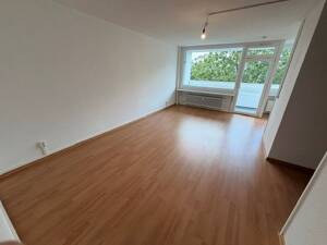 Lichtdurchflutete 1-Zimmer-Wohnung mit Balkon im 6. Stock in Berlin! – 14055 Berlin – Vorschaubild 3