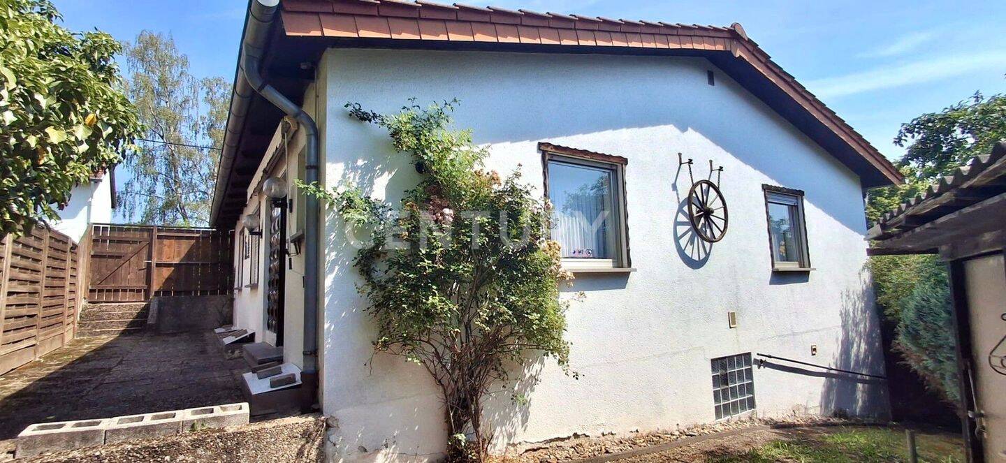 Großzügiges Einfamilienhaus mit Einliegerwohnung - vielseitig, gemütlich und voller Möglichkeiten – Neunkirchen – Vorschaubild 3