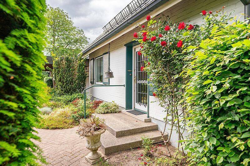 Ein Zuhause mit Zukunft - Einfamilienhaus in idyllischer Familienwohnlage – Hamburg – Vorschaubild 2