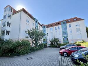 Ruihig wohnen unterm Dach mit Lift, EBK & Balkon! – 1277 Dresden – Vorschaubild 4