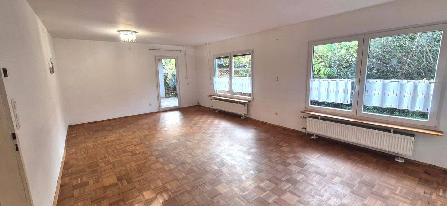 "Leben, Vermieten oder Beides: Vielseitiges Zweifamilienhaus in Uffenheim" – Uffenheim – Vorschaubild 7