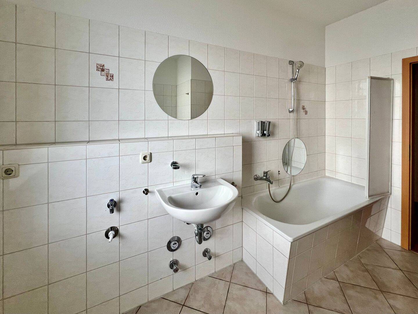 3-Zimmer-Wohnung mit Balkon und Einbauküche (WG geeignet) – Erfurt – Vorschaubild 8