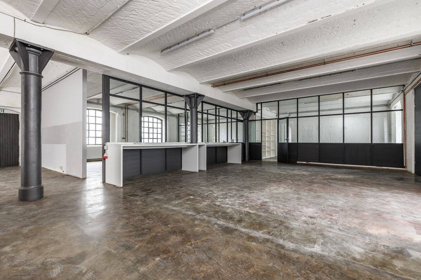 Factory Canvas - Weitläufiges Loft mit klarer Architektur und flexibler Nutzung am Paul-Lincke-Ufer – Berlin – Bild 1 von 9