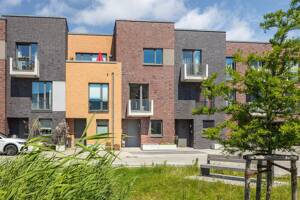 Hochwertiges Townhouse mit Dachterasse und Wasserblick – 22045 Hamburg – Vorschaubild 1