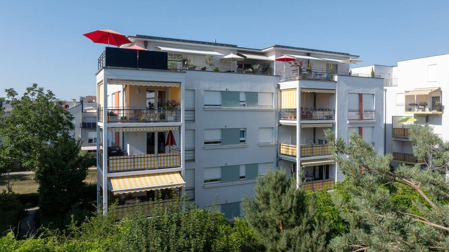 Kurzfristig frei, lichtdurchflutete 4-Zimmer-Wohnung im Quartier am Turm